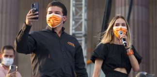 Governor-elect García and his influencer wife, Mariana Rodríguez.