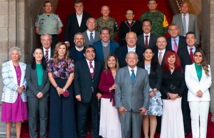 Morena governors and governors-to-be met with the president and senior officials