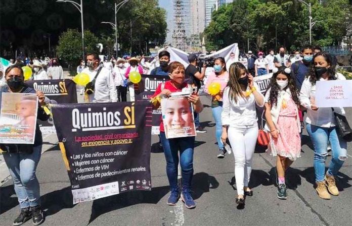 Saturday's march against medicine shortages Saturday in Mexico City