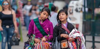 Street vendors in San Cristobal de las Casas
