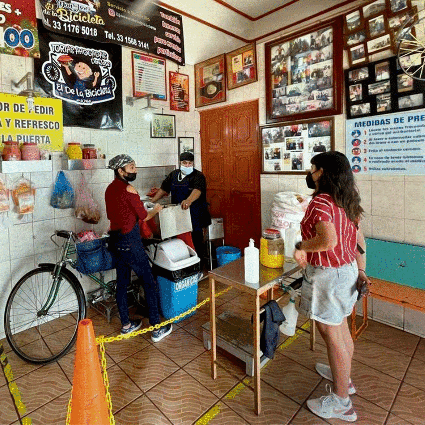 Tortas Ahogadas Don José street food vendor in Guadalajara