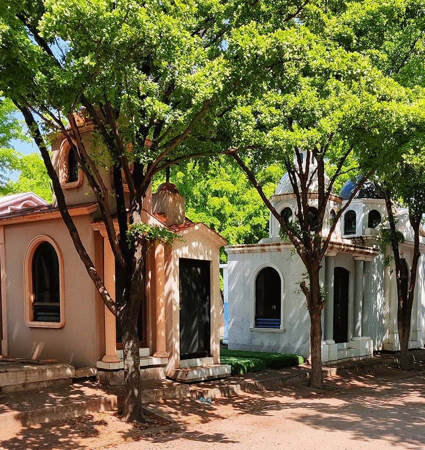 narco tombs in Jardines de Humaya Cemetery, Culiacan