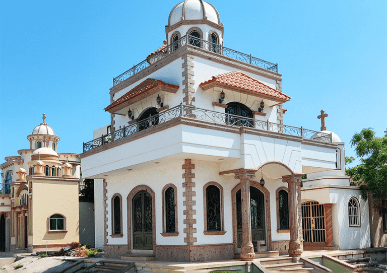 In Culiacán, narcos rest in peace with the splendor in which they lived In Culiacán, narcos rest in peace with the splendor in which they lived
