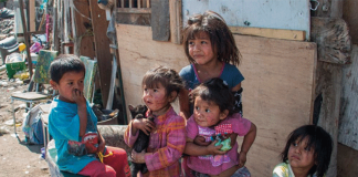 Mexican children in poverty