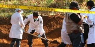 Searching for bodies at La Bartolina, Tamaulipas.