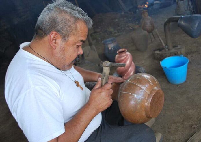 Santa Clara del Cobre, Michoacán copper artisan Abdón Punzó