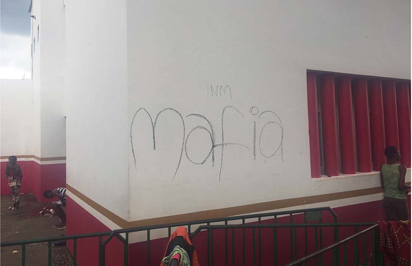 Graffiti on the wall of the INM offices in Tapachula, Chiapas