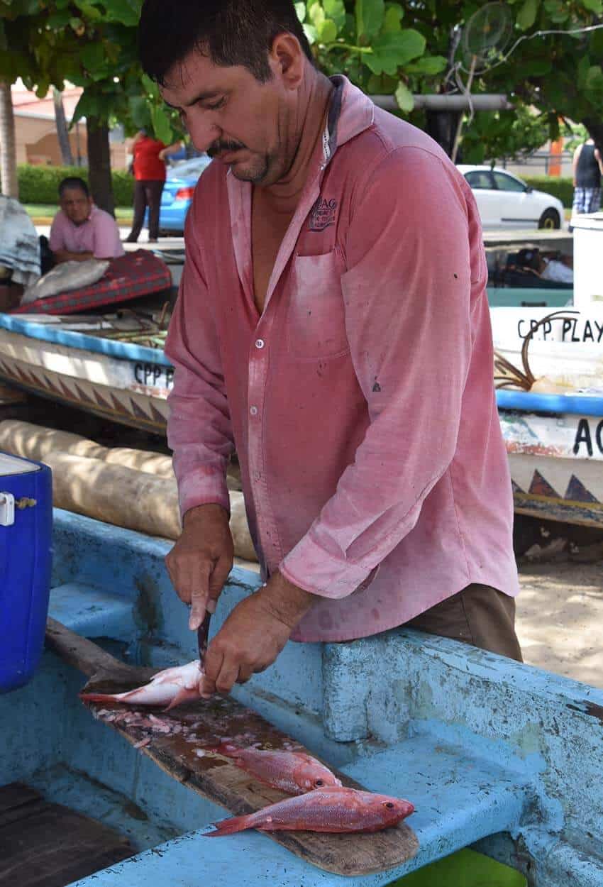 Homero Gomez Ruiz, Acapulco fisherman