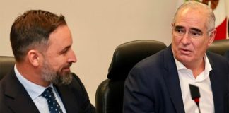 VOX leader Santiago Abascal, left, and PAN Senator Julen Rementería.