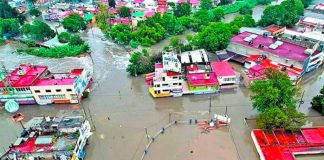 Floodwaters in Tula, Hidalgo.