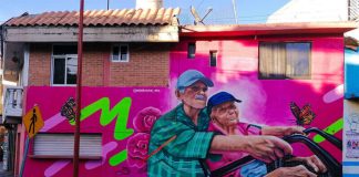 Elderly couple Raul and Imelda inspired the artist known as Sr. Mickrone to create this mural near their home in Iztapalapa.