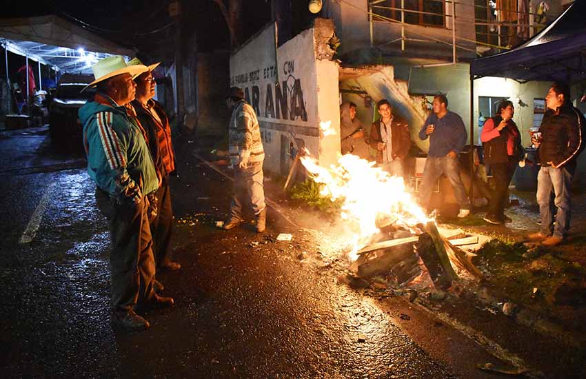 Day of the Dead bonfire in Santa Ana Tlacotenco