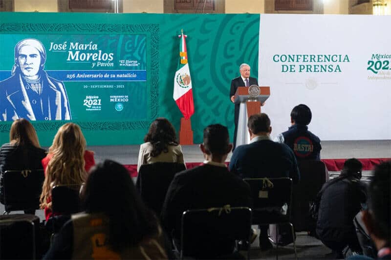 A journalist pressed AMLO about the government's decision to censor Ayotzinapa documents at Thursday's press conference.