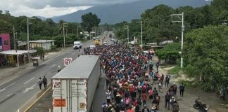 Migrants on the highway near Huixtla, Chiapas.