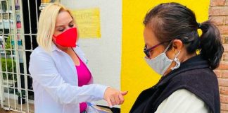 Iztapalapa councillor Garza, left.