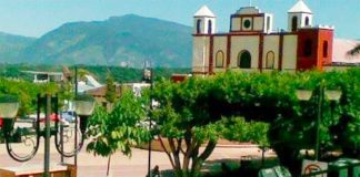 No drug traffickers, no cantinas, declares self-defense group.