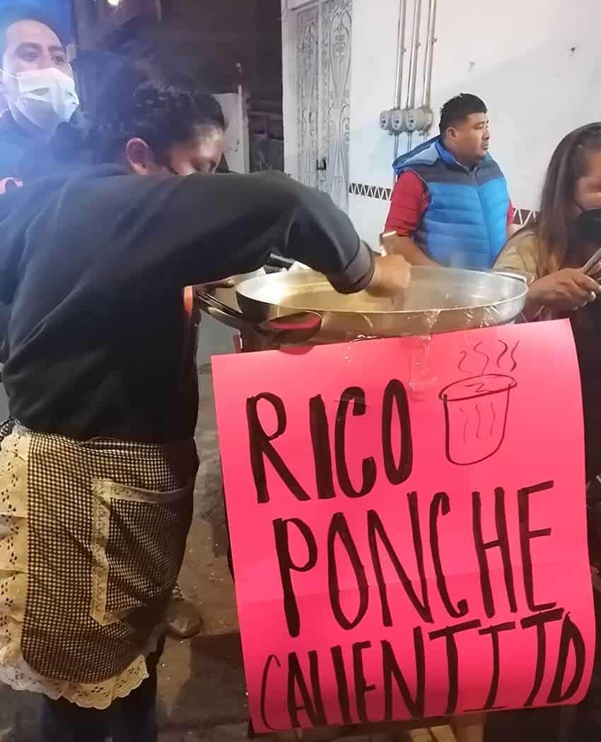 Ponche vendor in Mixquic