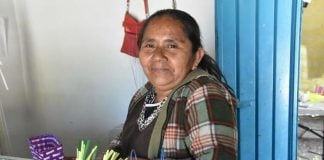 Sirenia Bardovino Pineda, textile artisan in Puebla