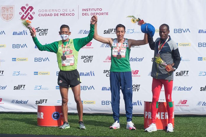 Mexicans Darío Castro and Eloy Sánchez took first and second place, ahead of Kenyan Rodgers Ondati in third.