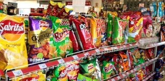 Although sales of junk food don't appear to have significantly declined, the Economy Ministry said the labeling law has achieved its goals.