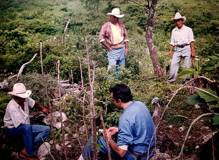 Jalisco farmers near Ojo de Agua