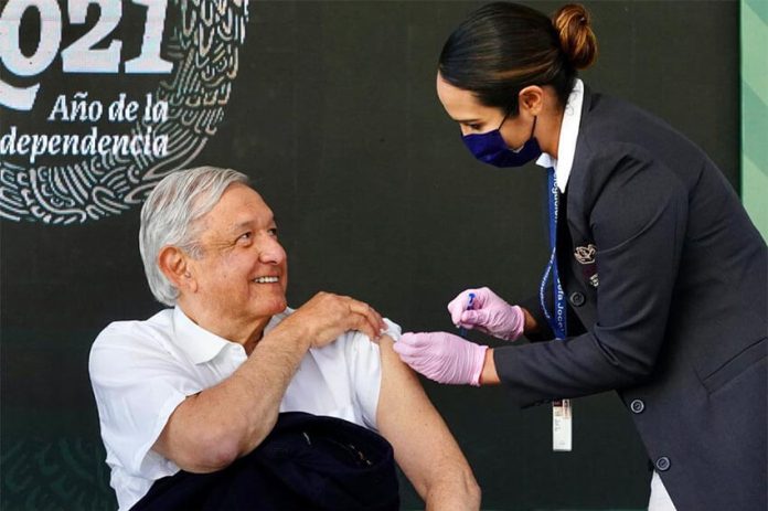 President López Obrador received his COVID booster shot at his regular Tuesday press conference. The shots are already available to seniors.