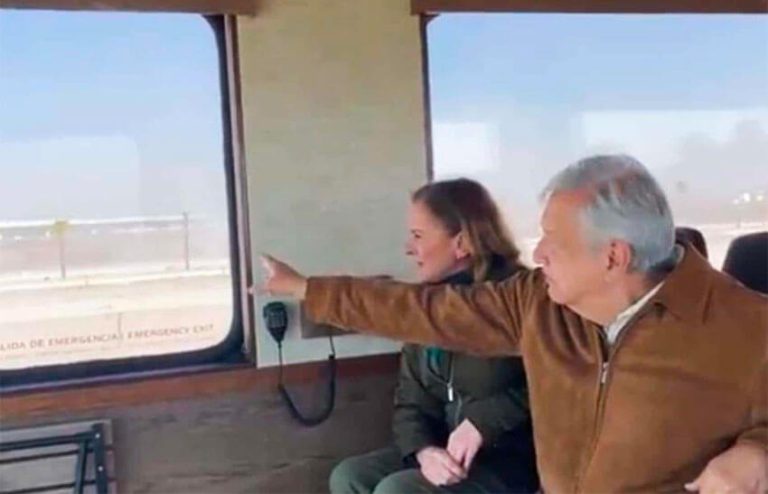 AMLO insists train ride between new airport and city center will take 45 minutes AMLO insists train ride between new airport and city center will take 45 minutes