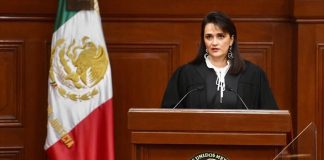 Supreme Court justice Margarita Ríos-Farjat was one of those concerned that postponing the referendum would undermine citizens' democratic rights.