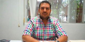 Zihuatanejo Mayor Jorge Sánchez.