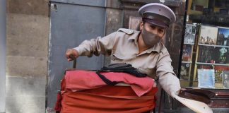 Organ grinder in Mexico City