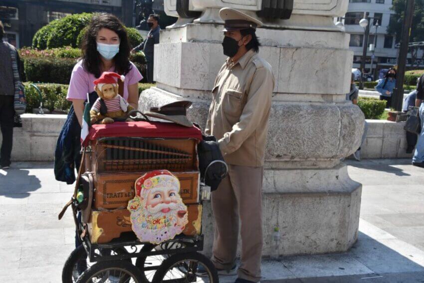 Mexico City organ grinders