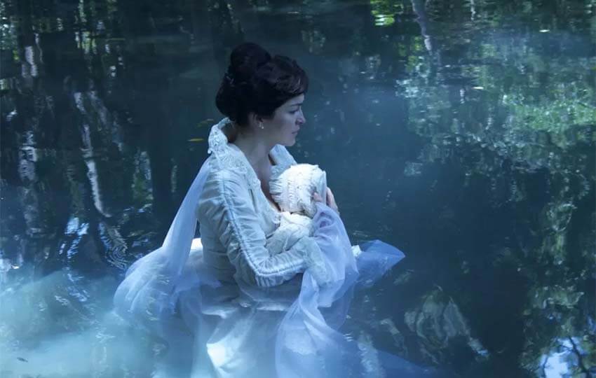 Blue Hair and Mexican Folklore: The Legend of La Llorona - wide 7
