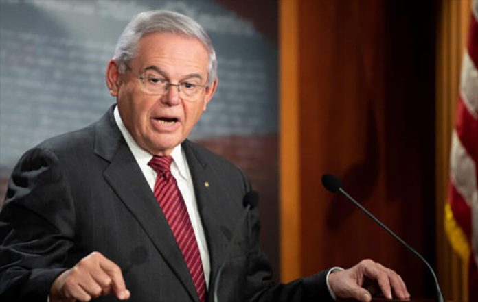 Four Democratic Party senators, including Senate Foreign Relations Committee chairman Bob Menendez, wrote an open letter to express their concerns about Mexico's proposed energy reforms.