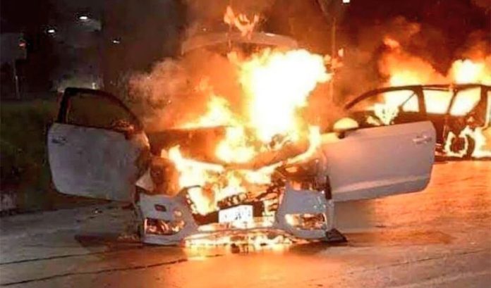 cars on fire in Caborca, Sonora