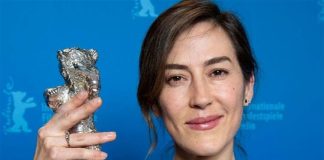 Film maker Natalia López Gallardo with her Silver Bear Jury Prize.