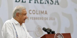 President López Obrador speaks at his Friday morning press conference in Colima.