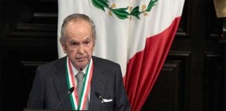 Baillères was awarded the Belisario Domínguez medal in 2015, in recognition of his entrepreneurship and philanthropy.
