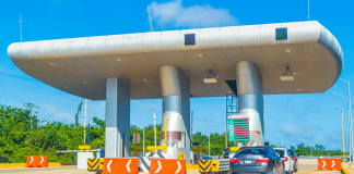 A toll plaza in Quintana Roo.