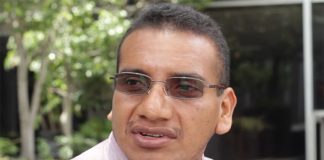 Vidulfo Rosales Sierra, lawyer for the disappeared students' parents.