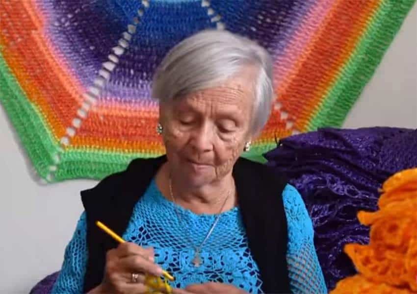 Paloma Ron making a crocheted canopy in Etzatlán, Jalisco
