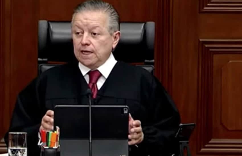 Supreme Court justice Arturo Saldivar