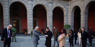 President López Obrador and other officials evacuated to the National Palace courtyard when the earthquake alarm sounded.