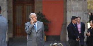 The president's morning press conference ended early after the Veracruz quake triggered Mexico City's alarm system.