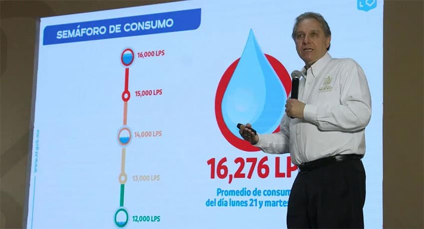 Juan Ignacio Barragán Villarreal, director of the Monterrey water utility, said that panic drove water usage up on Tuesday.