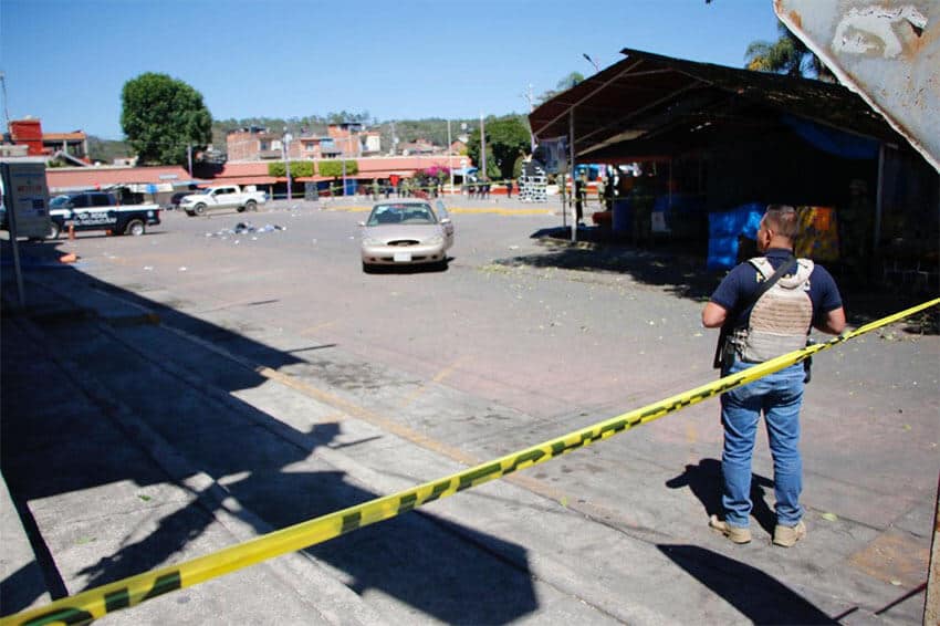 State police, the National Guard and the army responded to a Thursday morning gunfight in and around the municipal palace of Nuevo San Juan Parangaricutiro.