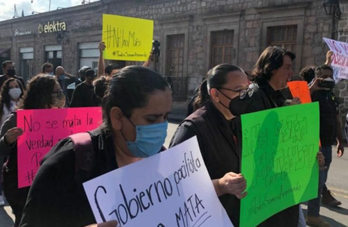 protest against violence against journalists in Morelia