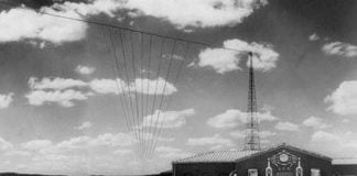 vintage photo of XER radio station in Villa Acuna, Coahuila