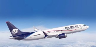 Aeromexico plane