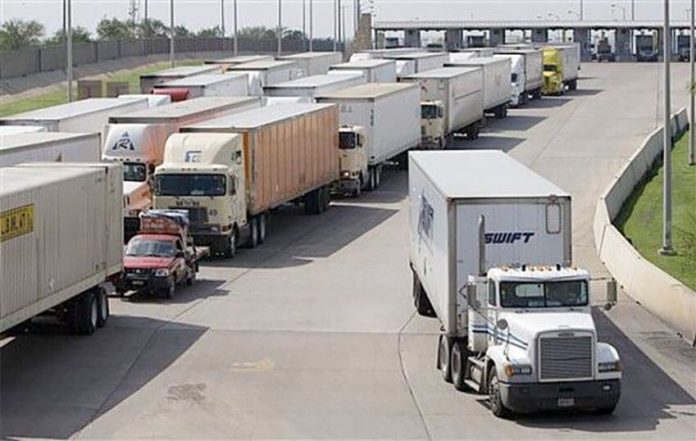 trucks at border crossing