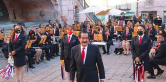 Salvador García and the Zacatecas Concert Band.